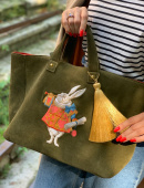 Большой шоппер из замши с 3-D вышивкой "Белый Кролик"