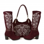 Комплект сапоги с вышивкой и сумка "Восточный огурец"