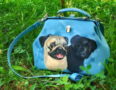 Дамский саквояж с портретной росписью «Любимцы мопсы» ручной работы