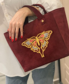 Женский замшевый шоппер с объемной вышивкой "Бабочка"