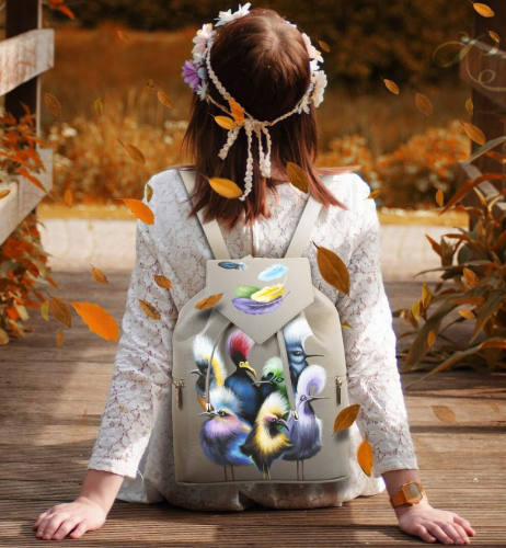 Модный рюкзак для девушек с росписью "Птички с перьями" фото фото 4