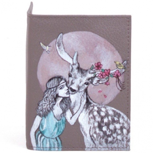 Женская обложка для паспорта "Принцесса и олень" фото