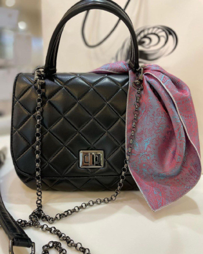 Женская стеганая сумка на цепочке через плечо с внутренней вышивкой Царевна на заказ | Sumnizza