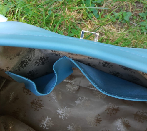 Дамский саквояж с портретной росписью «Любимцы мопсы» ручной работы - изготовление кожаной женской сумки ручной работы с рисунком | Сумки с принтом на заказ - Sumnizza фото 6