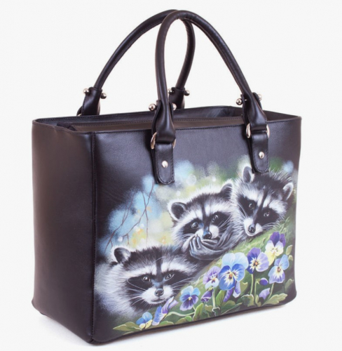 Кожаная сумка шоппер с росписью "Еноты в анютиных глазках" фото шоппера фото 2