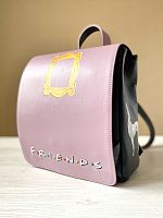 Маленький женский рюкзак с росписью "Friends" - фото
