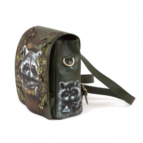 Женская сумка-рюкзак с аппликацией и росписью "Енотик" фото фото 2