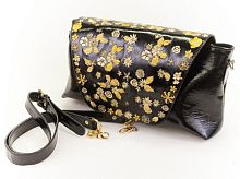 Лакированная женская сумка с вышивкой "Цветы" фото