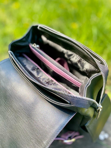 Женский рюкзак с удобными карманами и рисунком "Крылатый конь" - кожаный рюкзак ручной работы с оригинальным рисунком на заказ |  Sumnizza фото 6