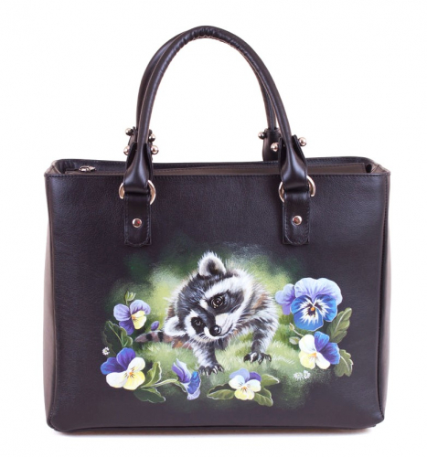 Кожаная сумка шоппер с росписью "Еноты в анютиных глазках" фото шоппера фото 4