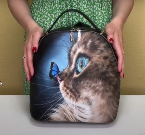 Женский рюкзак с росписью акрилом "Котик и бабочка" фото