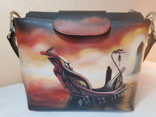 Женская сумка через плечо из натуральной кожи с рисунком ручной работы на заказ "Река смерти" на заказ | Sumnizza фото 4