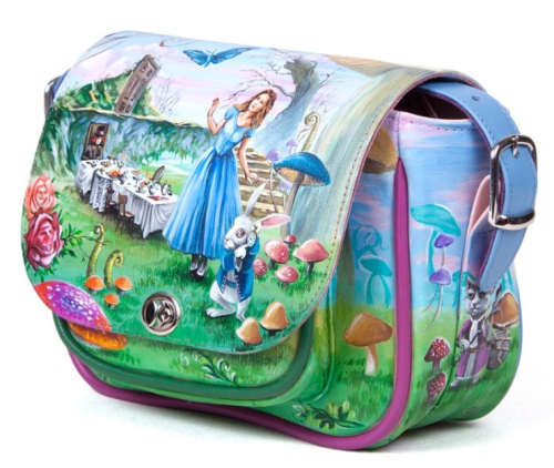 Женская сумка с широким ремнем и рисунком "Алиса в стране чудес" фото